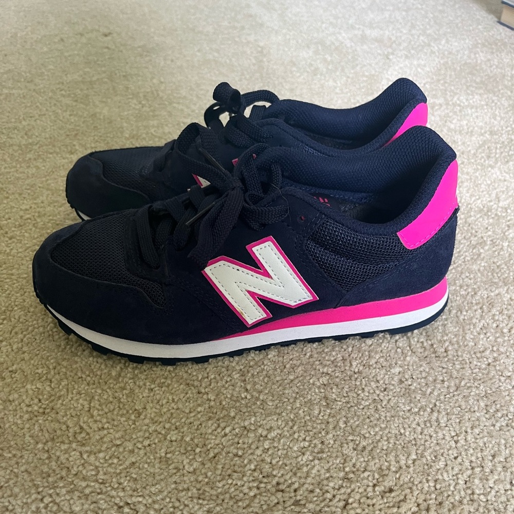 NEW New Balance 500 sneakers